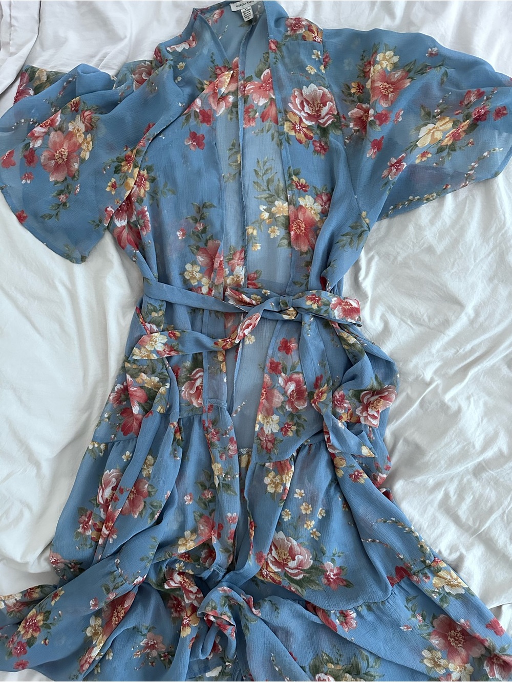 American Eagle Outfitters Light Blue Floral Kimono/Duster